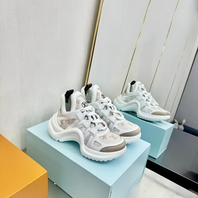 Louis Vuitton Sneakers Wmns ID:20250217-123